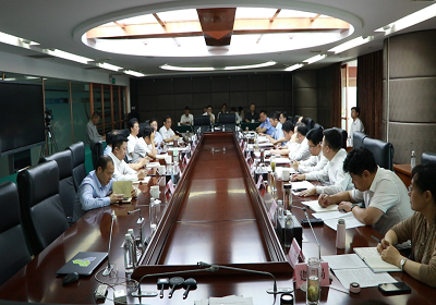 海安市委書記于立忠率隊調(diào)研蘇中集團